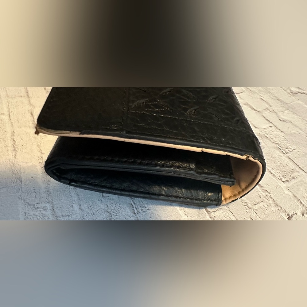 Kate Spade Wallet. - Picture 11 of 11